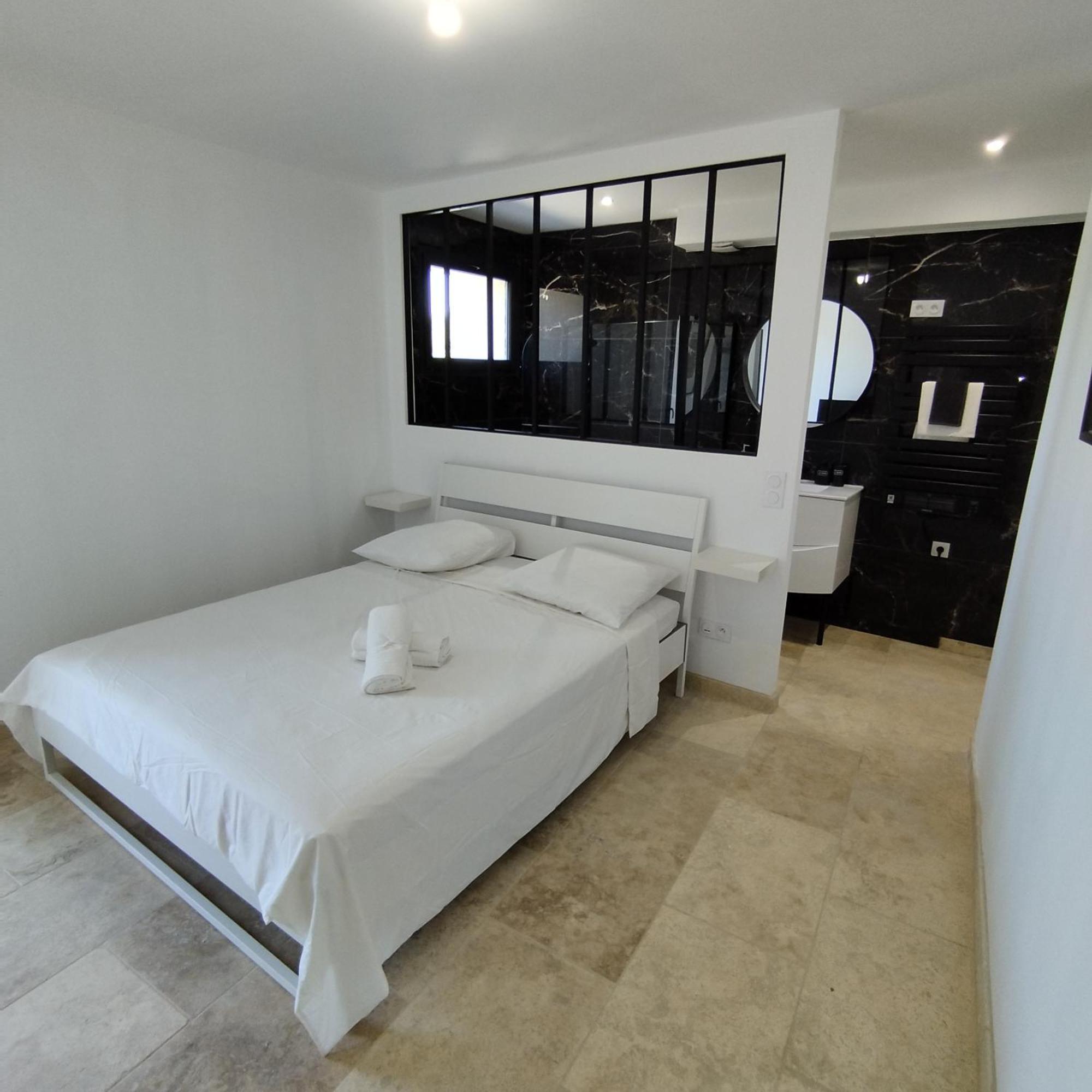 Mas En Provence Villa Le Thor Exterior photo