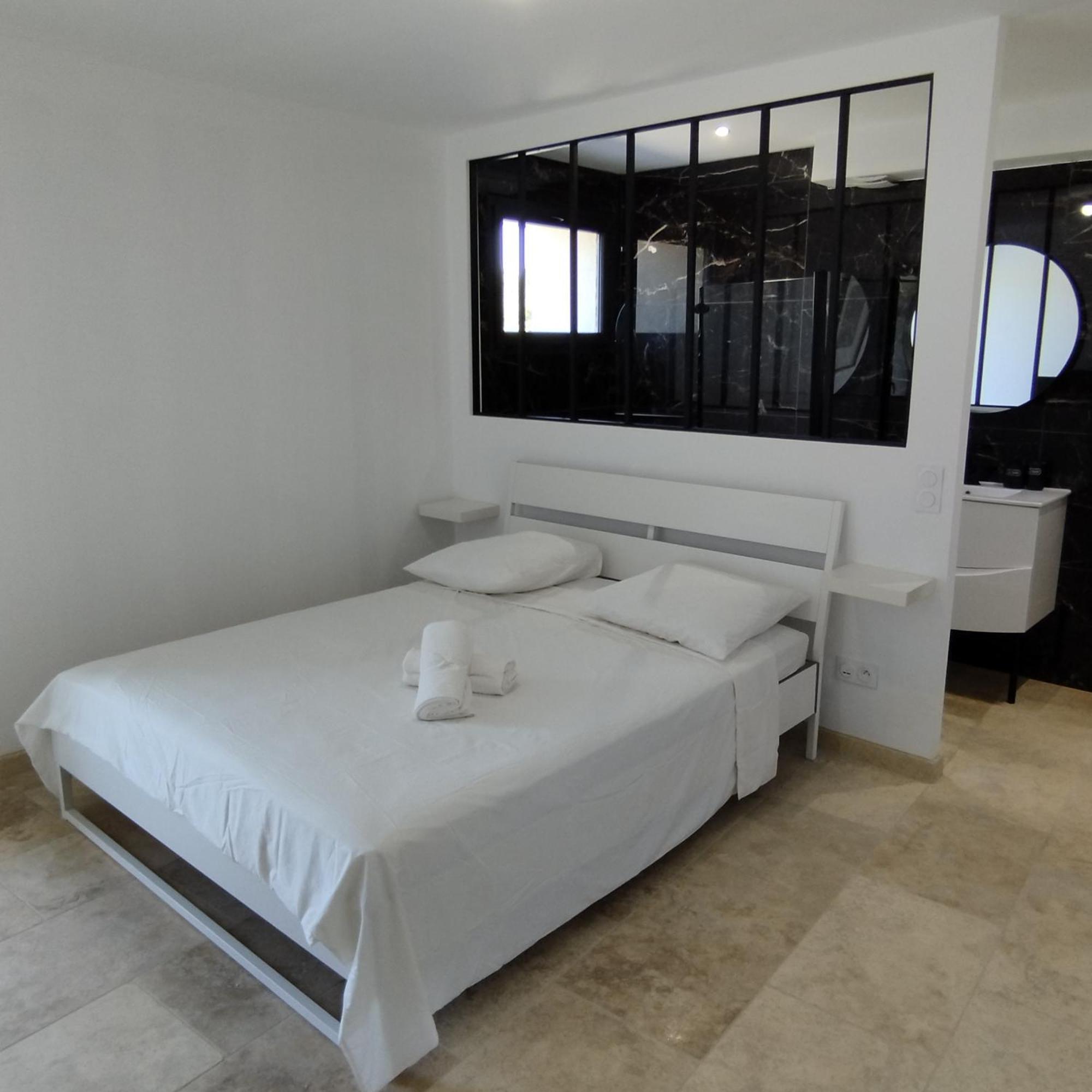 Mas En Provence Villa Le Thor Exterior photo